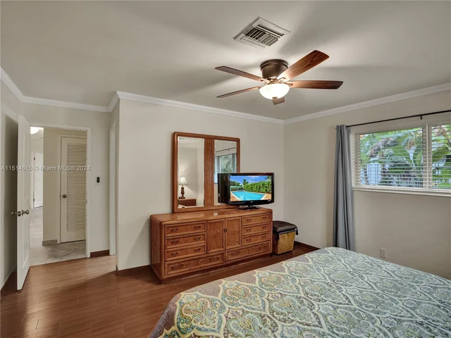 4821 NE 26th Ave, Fort Lauderdale FL 33308