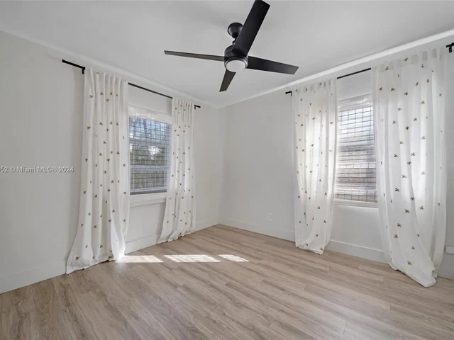 843 SW 10th St, Fort Lauderdale FL 33315