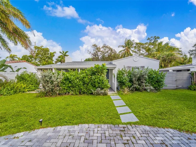 843 SW 10th St, Fort Lauderdale FL 33315