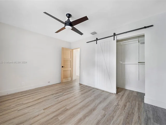 843 SW 10th St, Fort Lauderdale FL 33315