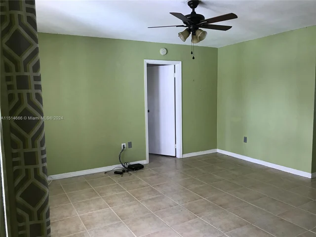 8700 NW 20th Ct, Sunrise FL 33322