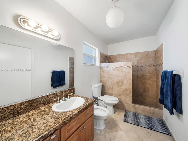 14530 Pompano Dr, Coral Gables FL 33158