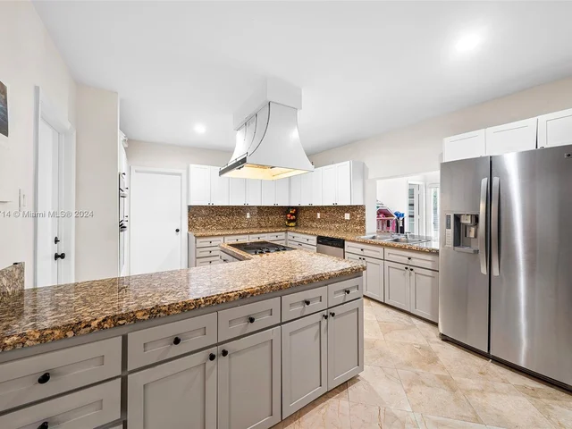 14530 Pompano Dr, Coral Gables FL 33158