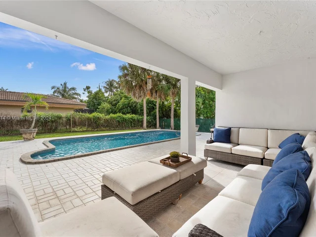 14530 Pompano Dr, Coral Gables FL 33158