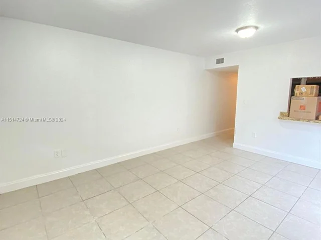 1616 NE 151st St # 1616, North Miami Beach FL 33162