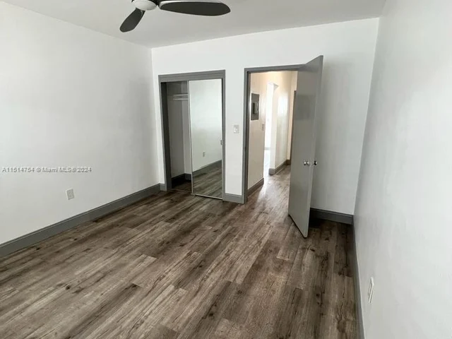 2250 Bay Dr # 12, Miami Beach FL 33141