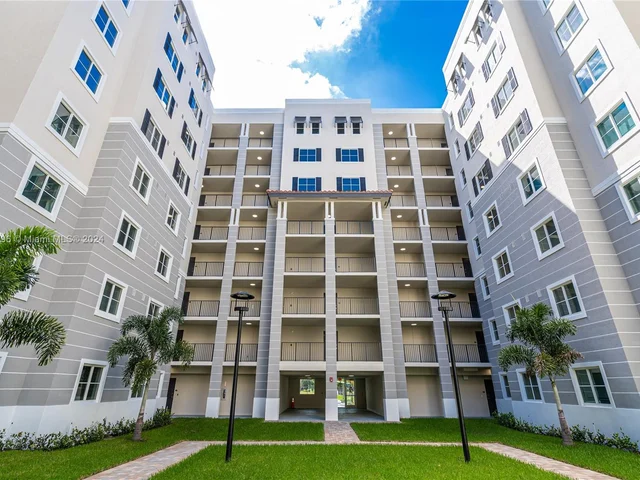 400 NW 112th Ave # 409, Sweetwater FL 33172