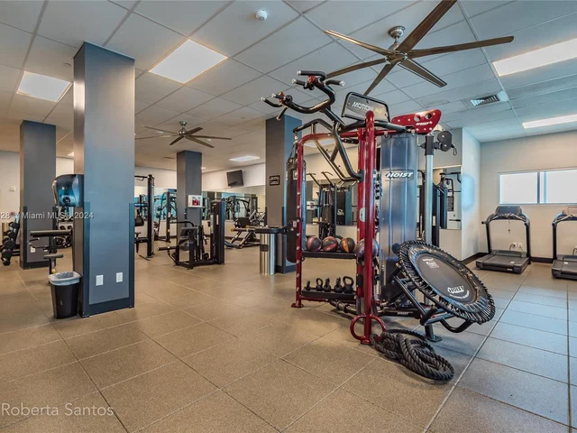 2501 S Ocean Dr, Hollywood FL 33019