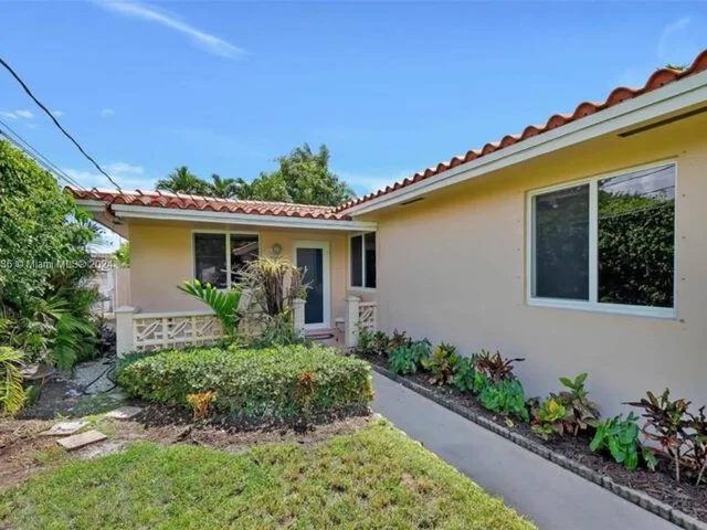 2737 SW 34th Ave # 2737, Miami FL 33133