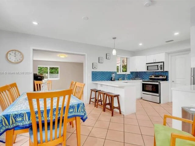 2737 SW 34th Ave # 2737, Miami FL 33133