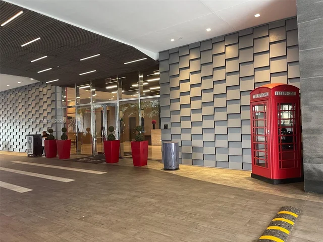 1080 Brickell Ave # 2700, Miami FL 33131