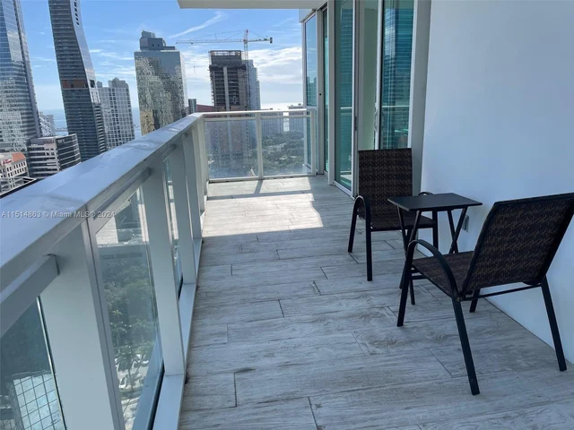 1080 Brickell Ave # 2700, Miami FL 33131