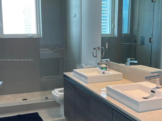 1080 Brickell Ave # 2700, Miami FL 33131