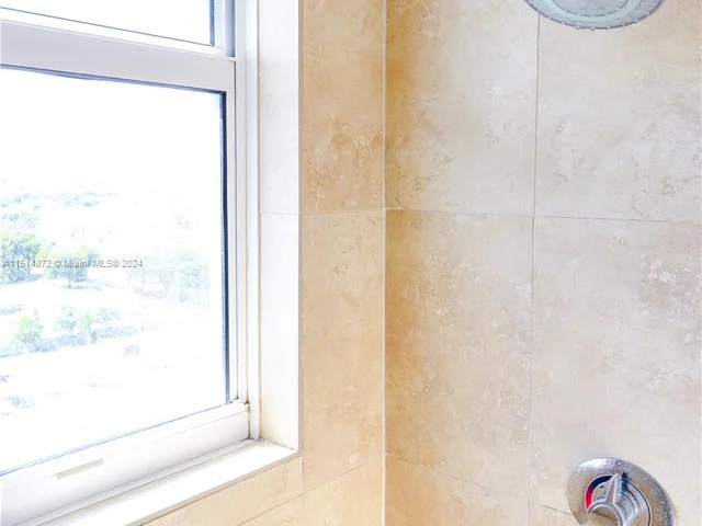 275 NE 18th St # 1002, Miami FL 33132