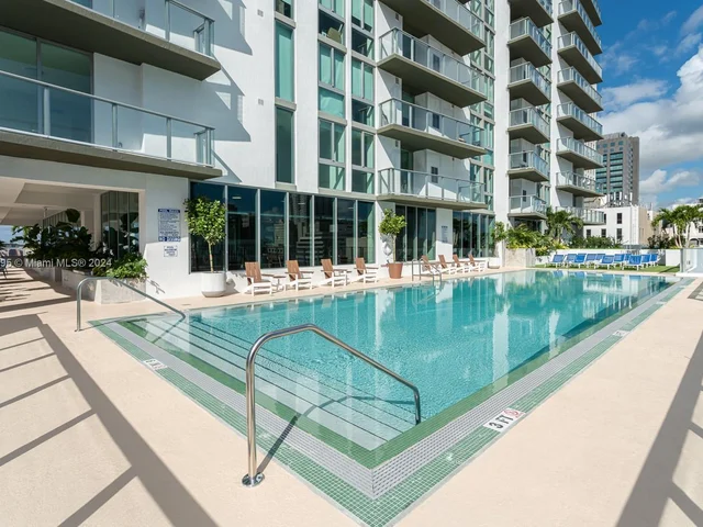 30 SW 1st St # 1706, Miami FL 33130