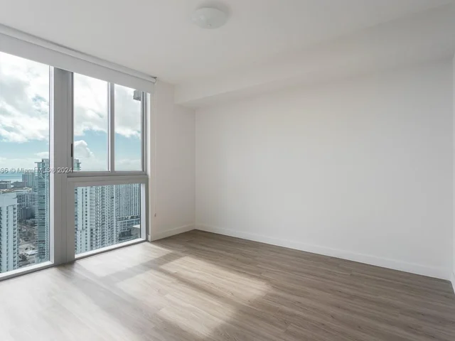 30 SW 1st St # 2207, Miami FL 33130