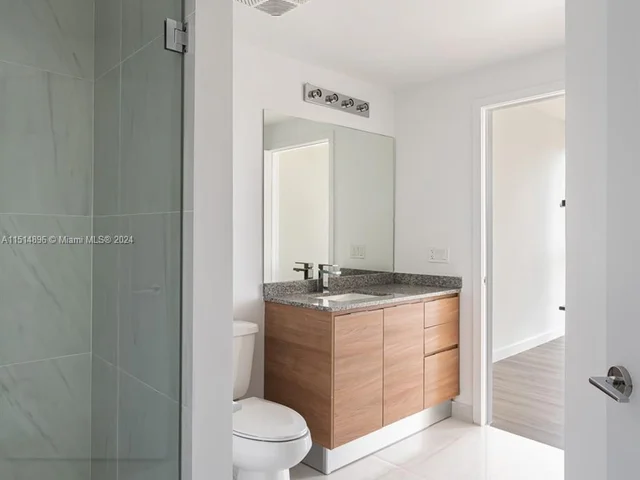 30 SW 1st St # 2207, Miami FL 33130