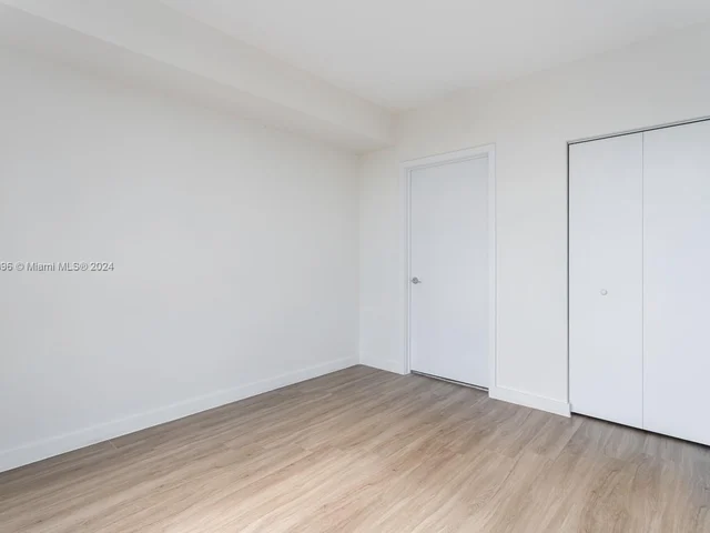 30 SW 1st St # 2207, Miami FL 33130