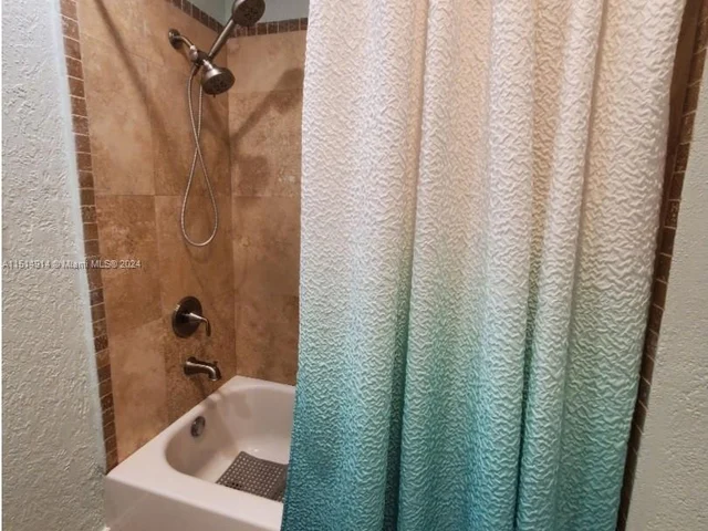 700 SE 14th Ct # 3, Fort Lauderdale FL 33316