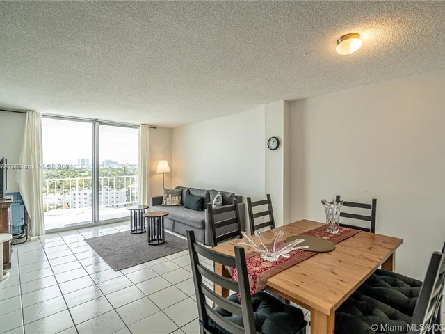 6900 Bay Dr # 11L, Miami Beach FL 33141