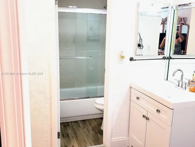 3101 N Country Club Dr # 101, Aventura FL 33180