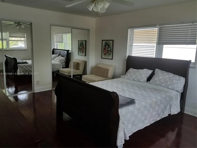 2121 NE 29th St, Lighthouse Point FL 33064