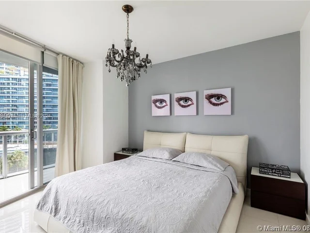 465 Brickell Ave # 604, Miami FL 33131