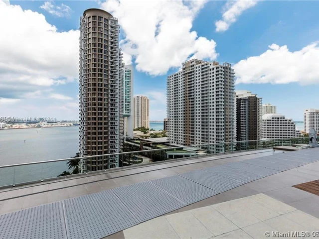 465 Brickell Ave # 604, Miami FL 33131