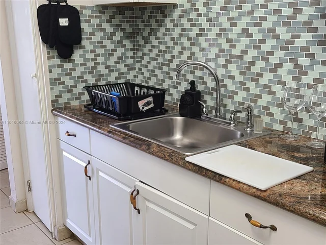 7244 SW 94th Pl # C6, Miami FL 33173