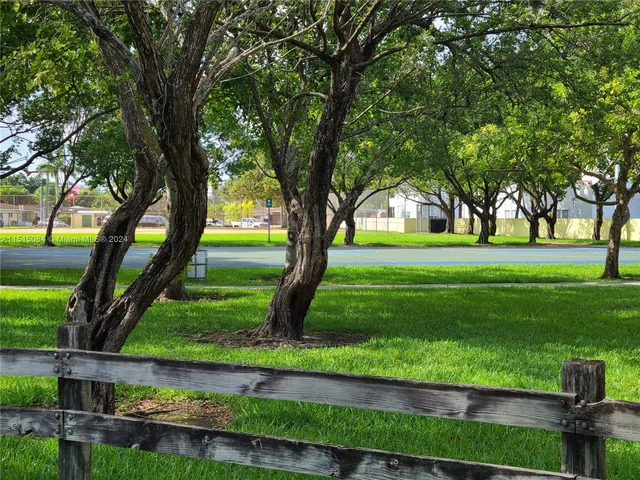 7244 SW 94th Pl # C6, Miami FL 33173