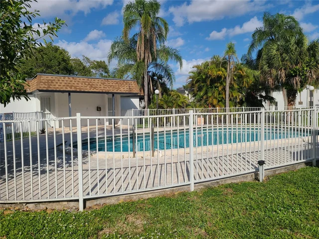 7244 SW 94th Pl # C6, Miami FL 33173