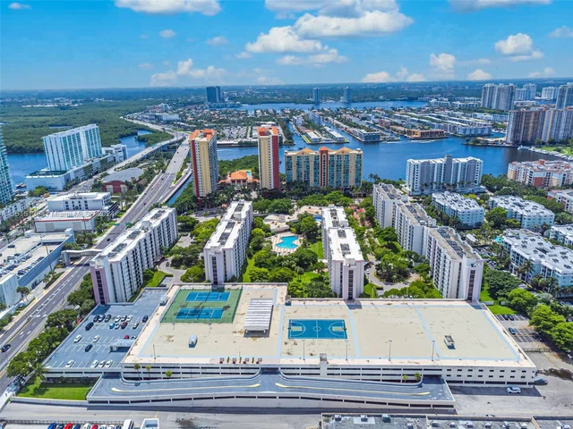 17011 N Bay Rd # 906, Sunny Isles Beach FL 33160