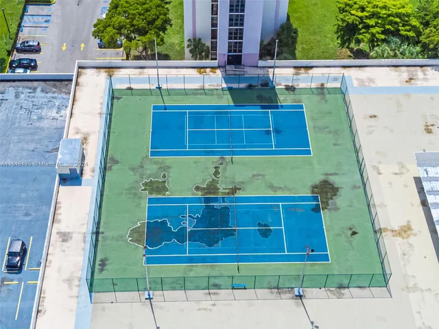 17011 N Bay Rd # 906, Sunny Isles Beach FL 33160