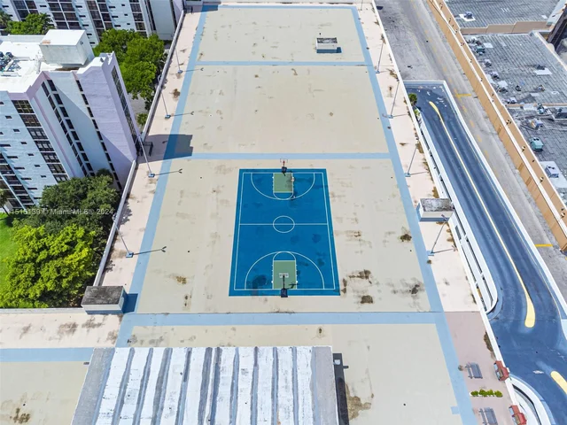 17011 N Bay Rd # 906, Sunny Isles Beach FL 33160