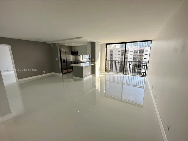 17011 N Bay Rd # 916, Sunny Isles Beach FL 33160
