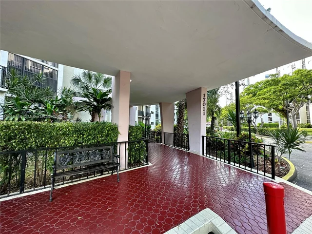 17011 N Bay Rd # 916, Sunny Isles Beach FL 33160
