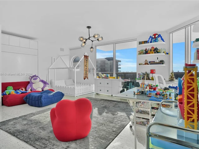 5801 E Collins Ave # 1200, Miami Beach FL 33140