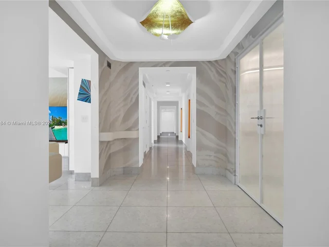 5801 E Collins Ave # 1200, Miami Beach FL 33140