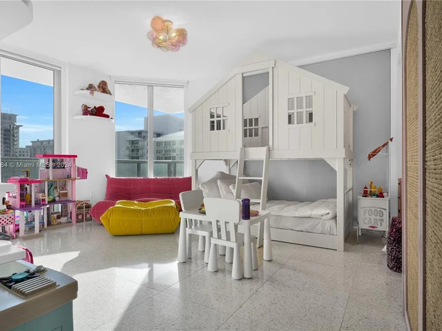 5801 E Collins Ave # 1200, Miami Beach FL 33140