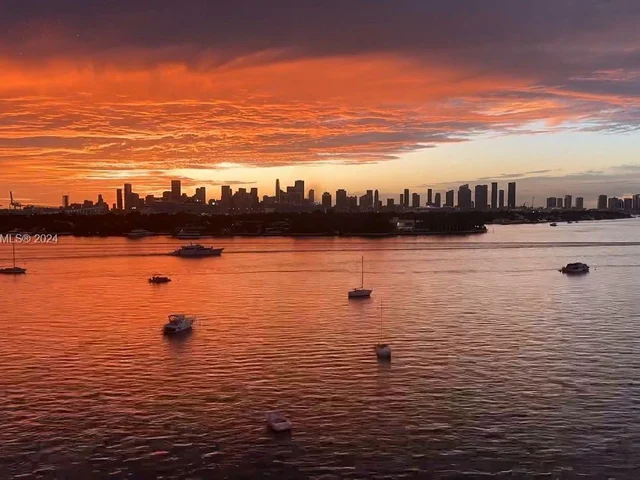 1000 West Ave # 1018, Miami Beach FL 33139