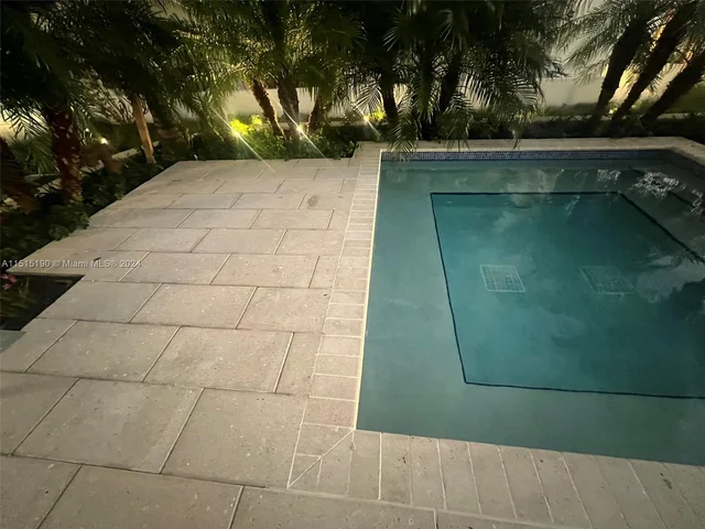 1000 West Ave # 1018, Miami Beach FL 33139