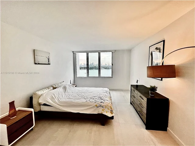 1000 West Ave # 1018, Miami Beach FL 33139