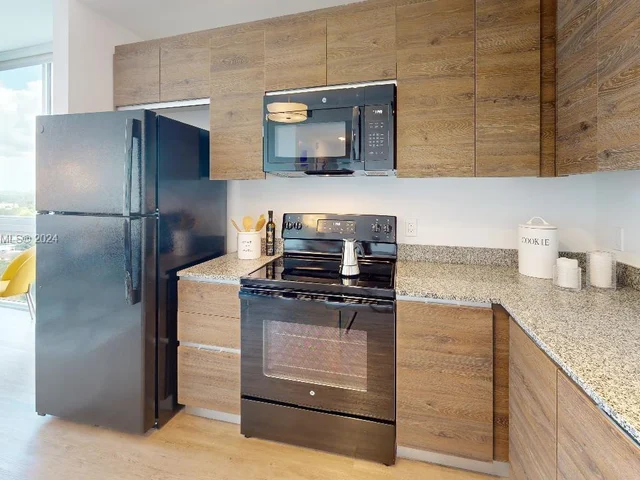 61 NW 37th Ave # 1103, Miami FL 33125