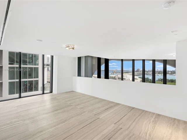 1000 Biscayne Blvd # 1202, Miami FL 33132