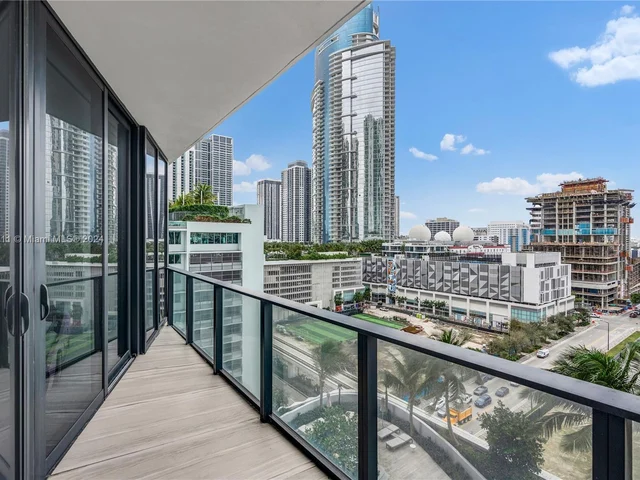 1000 Biscayne Blvd # 1202, Miami FL 33132