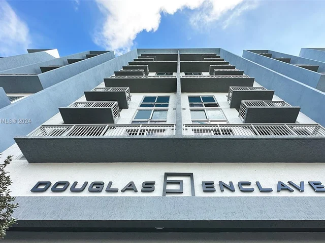 61 NW 37th Ave # 1014, Miami FL 33125