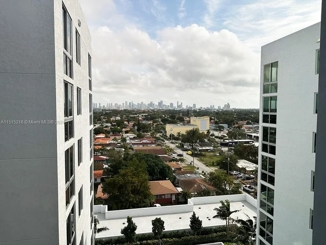 61 NW 37th Ave # 1023, Miami FL 33125