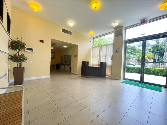 36 NW 6th Ave # 1004, Miami FL 33128