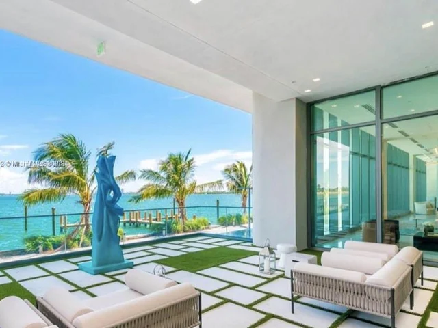 3131 NE 7th Ave # 2205, Miami FL 33137