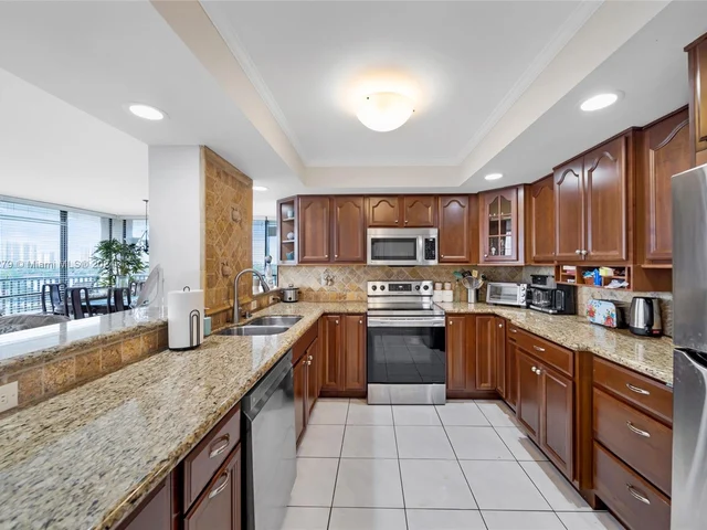 2017 S Ocean Dr # 610, Hallandale Beach FL 33009